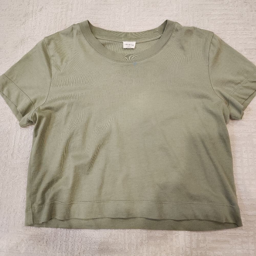 Aritzia Wilfred free cropped t shirt size XS